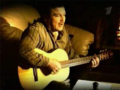 Я знаю Вас, кто Вы, а Вы о том кто я не знаете И вечер наш, ещё продлится может до утра. Вам не Михаил Круг