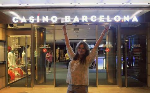 Я на рулетку жизнь свою поставлю, я в казино фортуне дань оставлю! Рулетка